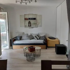 Tranquille Dans La Cité Du Mimosa - Axelle Loc'appart Casa vacanze
